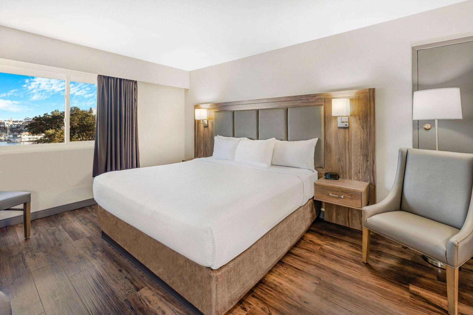 Days Inn By Wyndham Victoria On The Harbour מראה חיצוני תמונה