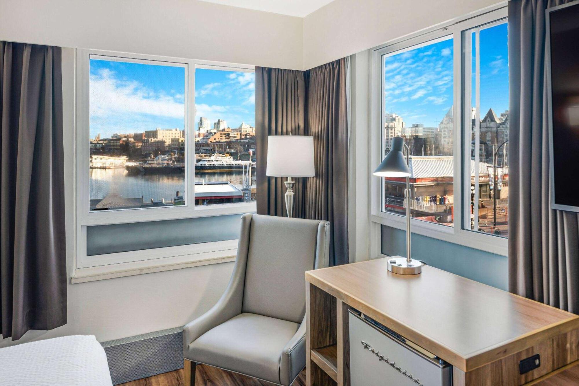 Days Inn By Wyndham Victoria On The Harbour מראה חיצוני תמונה