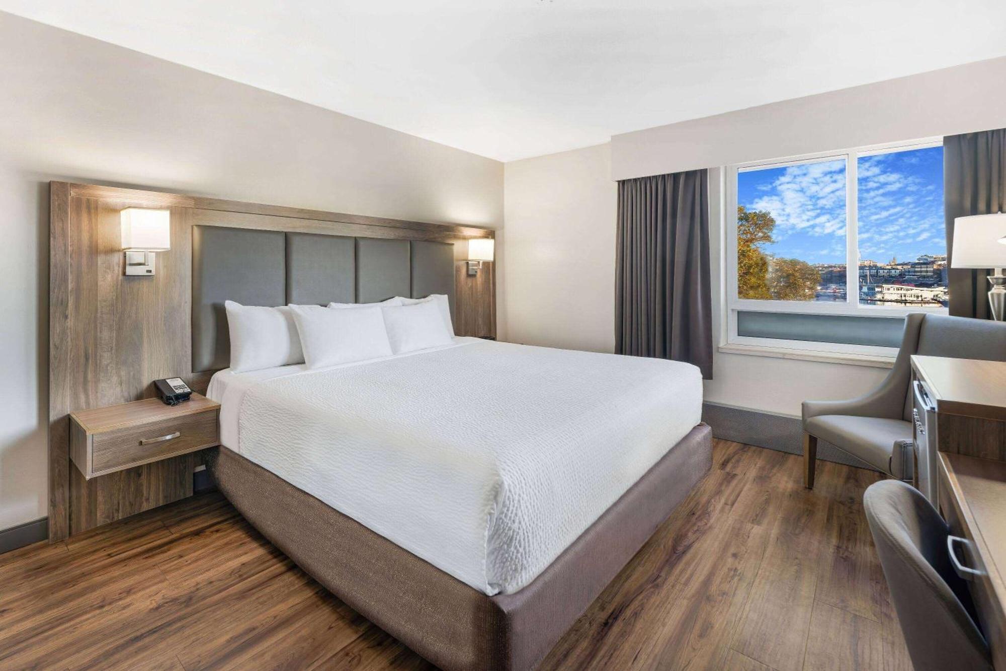 Days Inn By Wyndham Victoria On The Harbour מראה חיצוני תמונה