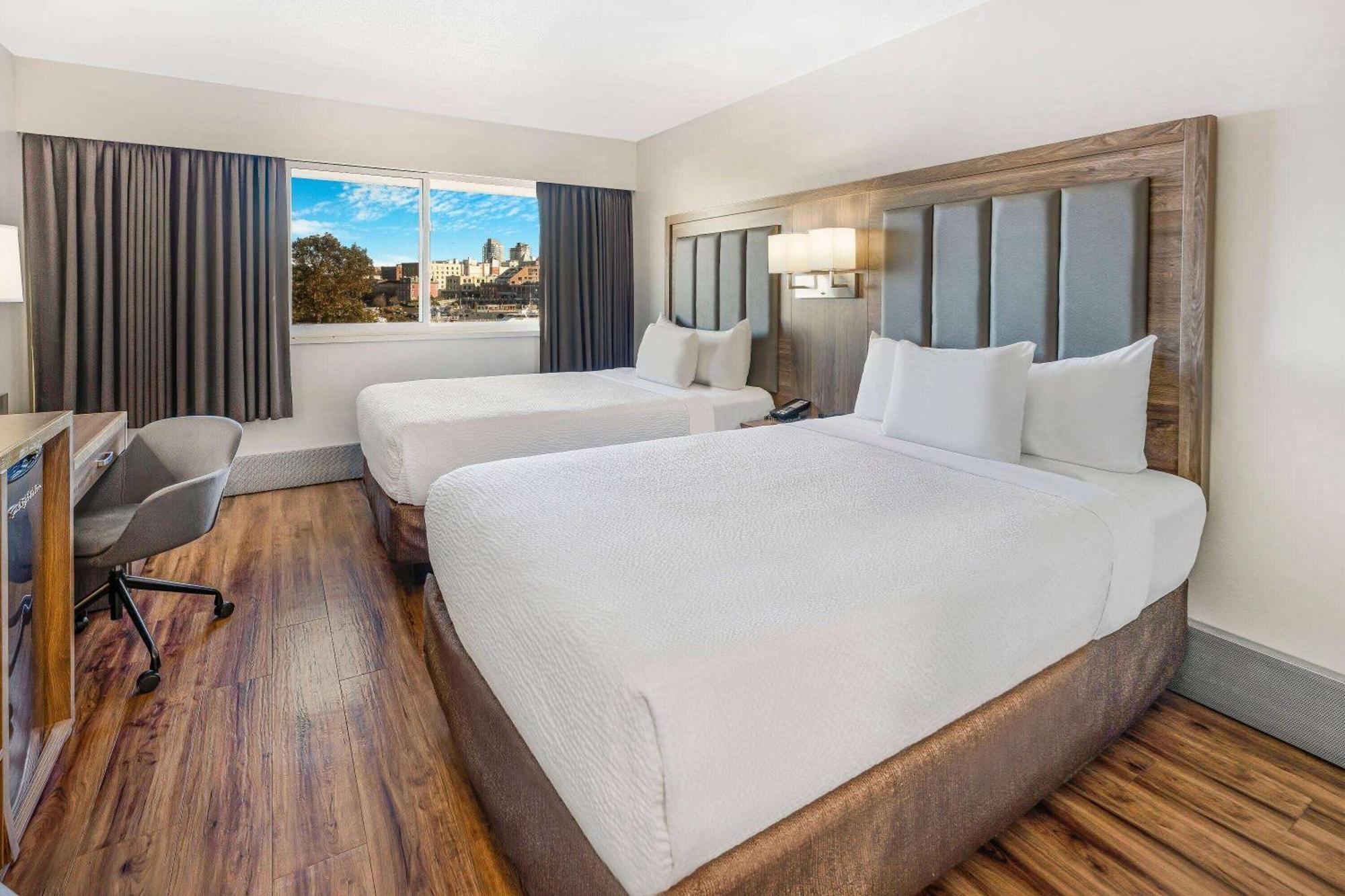Days Inn By Wyndham Victoria On The Harbour מראה חיצוני תמונה