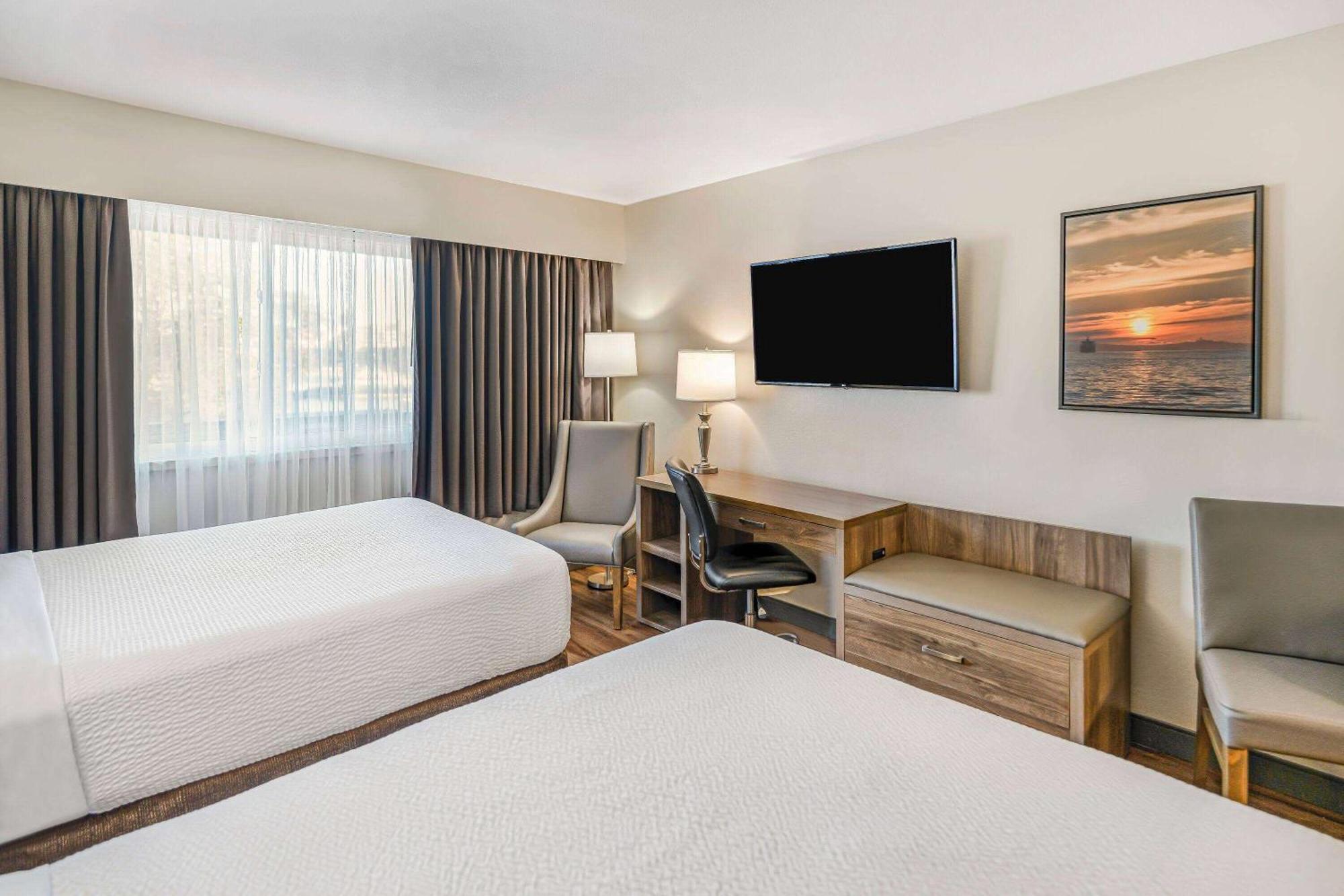 Days Inn By Wyndham Victoria On The Harbour מראה חיצוני תמונה